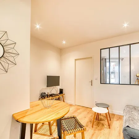 Le Victor Hugo - T2 Cosy Horloge-tassin Apartment